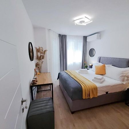Nova City Apartments Varna Bagian luar foto