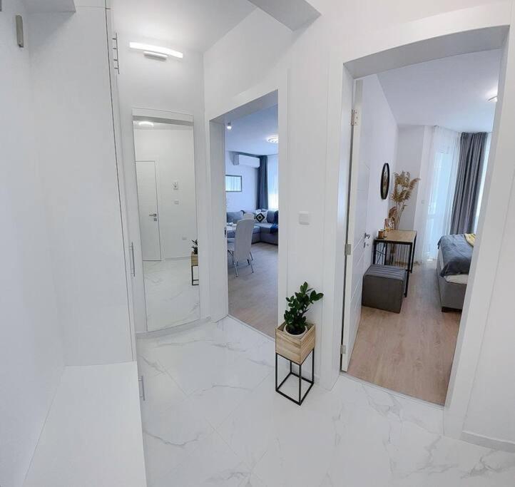 Nova City Apartments Varna Bagian luar foto